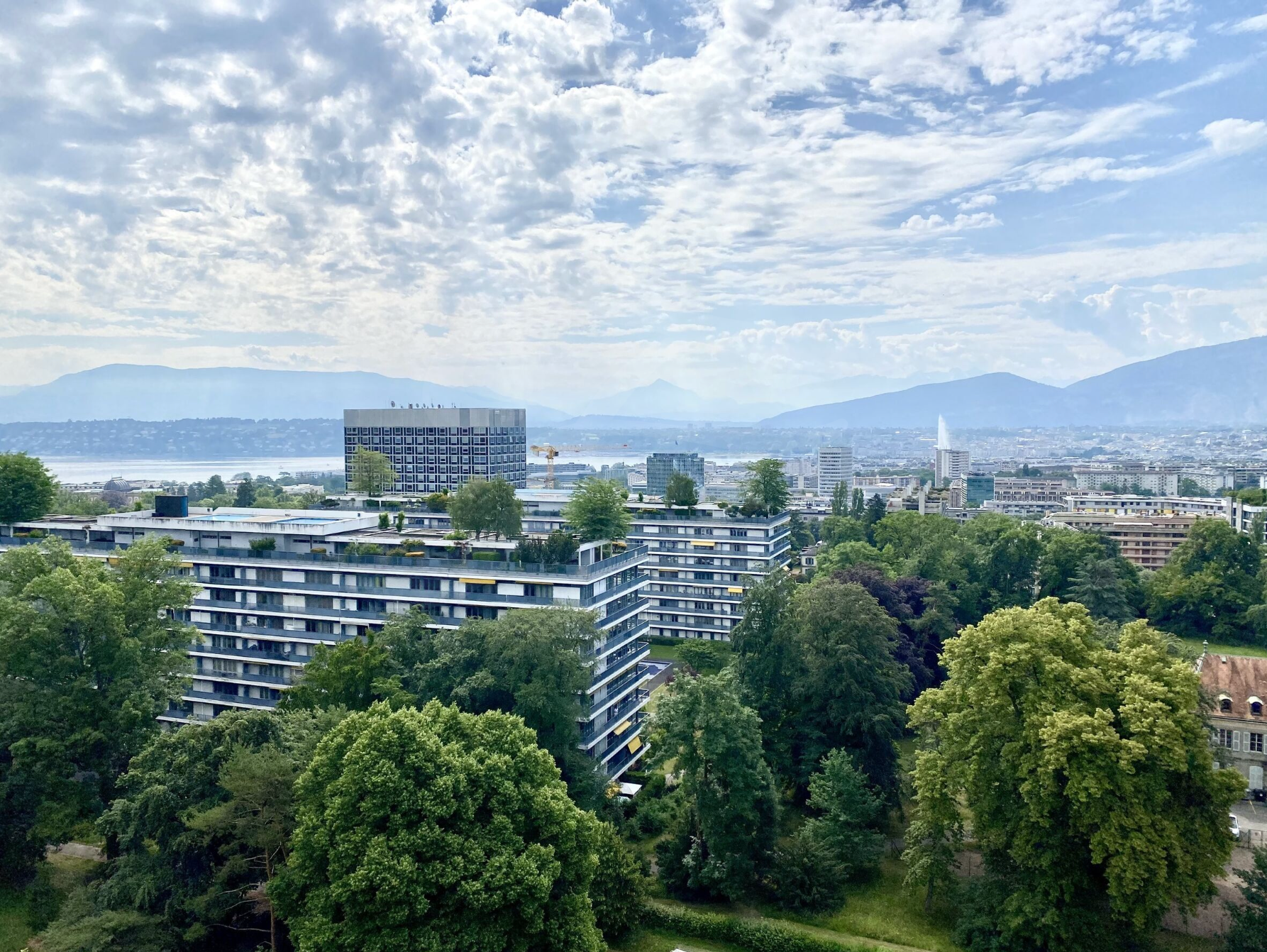 Exceptionnel appartement avec vue panoramique proche ONU