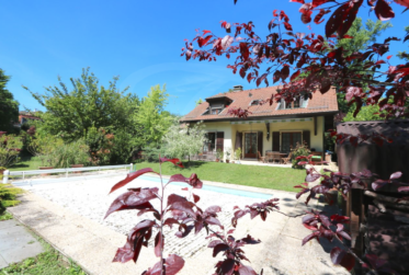 Jolie villa individuelle avec piscine