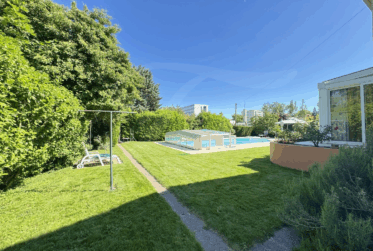 Superbe villa individuelle avec extérieurs d'exception