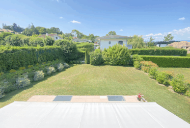 Belle et lumineuse villa individuelle sur parcelle piscinable