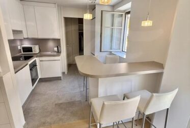 APPARTEMENT Au cœur de la Vieille Ville de Genève